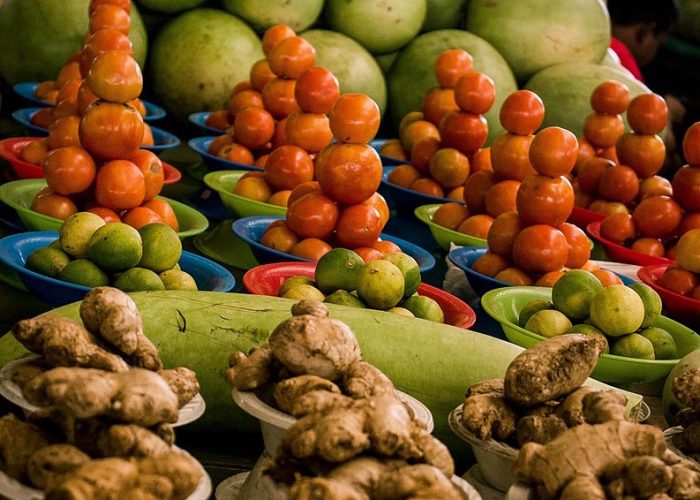 Savusavu Markets Fruit stacked in bowls at Savusavu Markets, Savusavu.