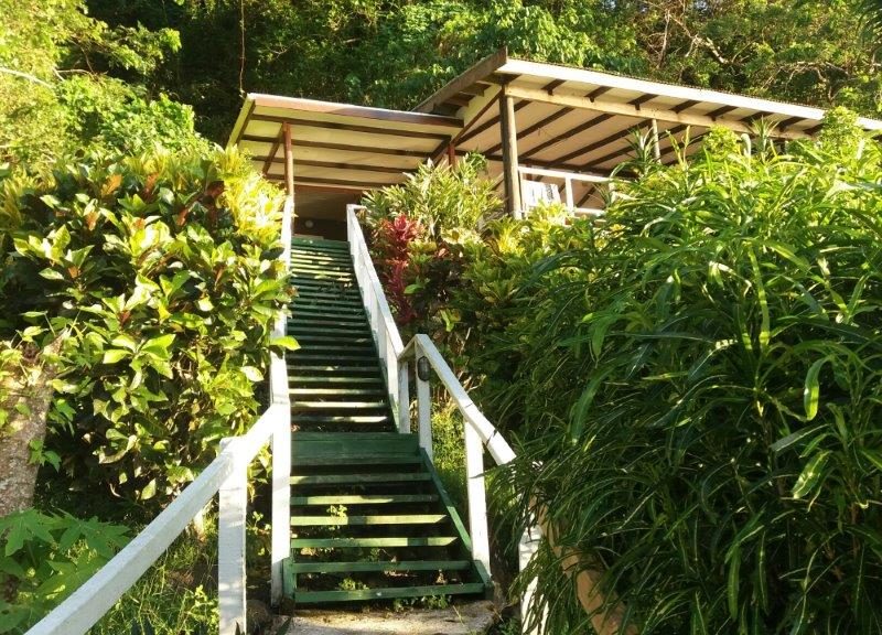 12 Daku Resort art studio